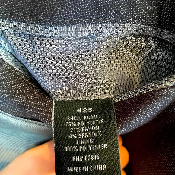 BRAND NEW J. Ferrar Slim Fit Charcoal Suit